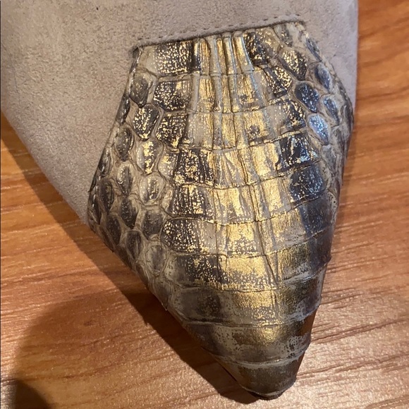 Pointed Toe Stiletto Pumps with Ankle Strap - Picture 6 of 9